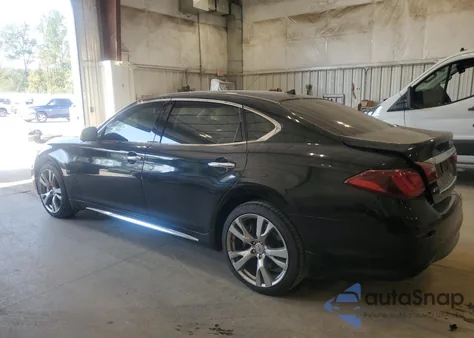 2017 Infiniti Q70L 3.7 z USA, uszkodzony, nr VIN JN1BY1PR0HM210343